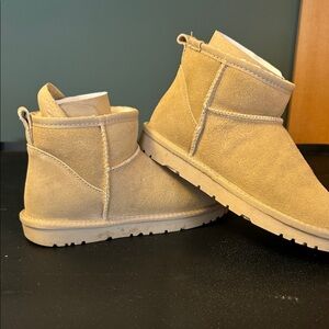 Stylish Tan Ankle Booties